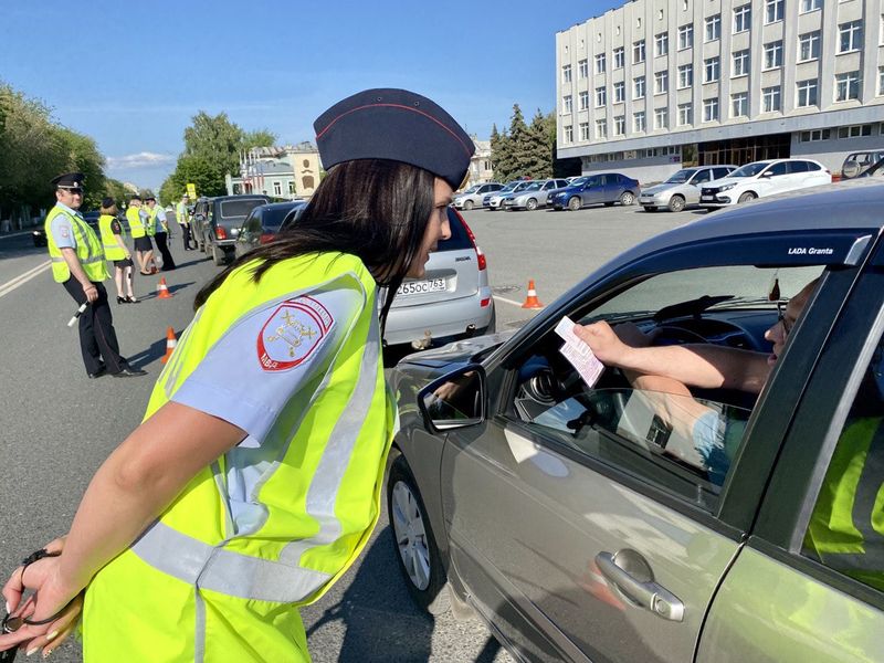 На дорогах Сызрани тотальная проверка - 100% водителей проверяют на алкоголь