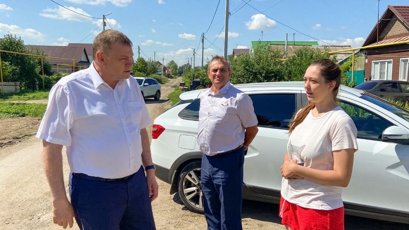 Мэр Сызрани Анатолий Лукиенко встретился с вдовой бойца, выполняя ее просьбу