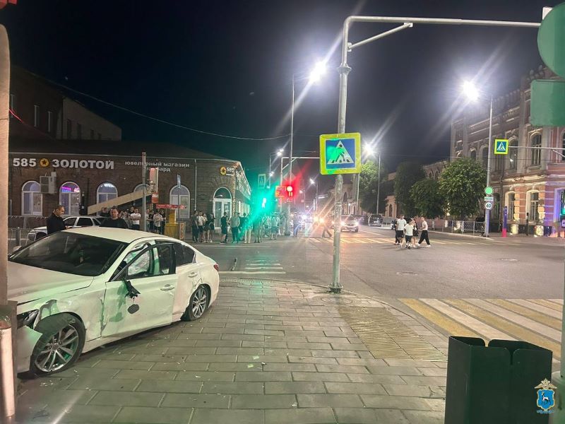 � ������� ���������� Infiniti ������� �� ������� � ������ �� �������� - ����������� ��� �� ������� ����� ������