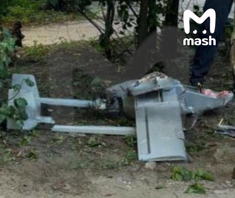 Начиненный взрывчаткой беспилотник упал рядом с детским садом в Курске