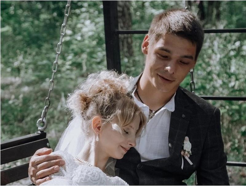В Самарской области ищут молодого мужчину, который снял обручальное кольцо, ушел за мороженым и пропал
