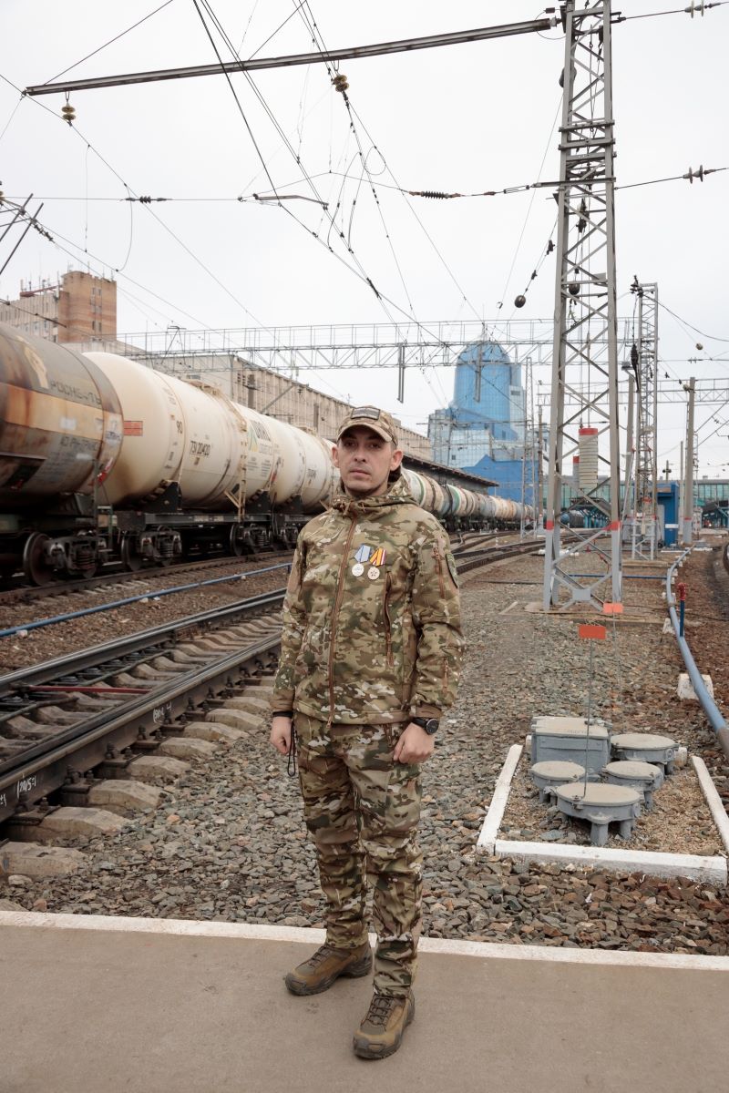Составитель поездов станции Октябрьск награждён медалью «За отвагу»