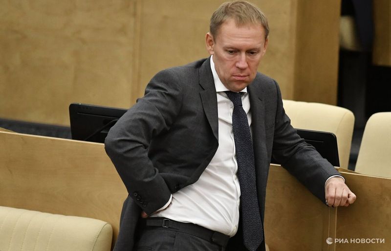 В Госдуме предложили запретить в России иностранную музыку