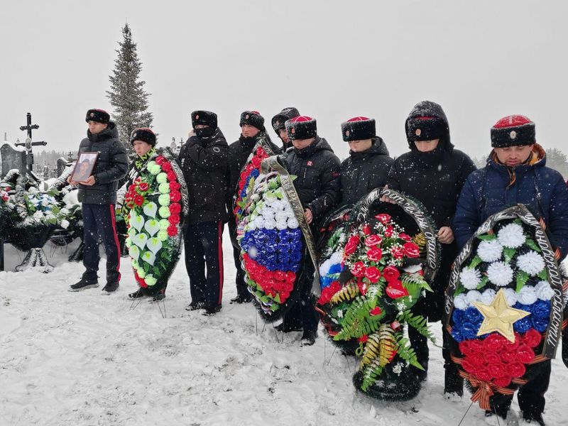 Погибшего на СВО бойца похоронили на Аллее славы - ему было всего 28 лет