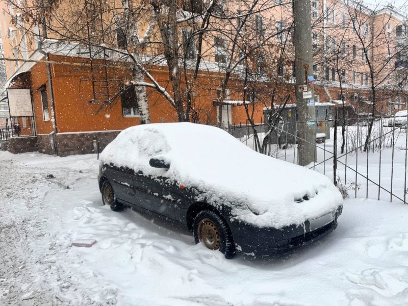Руководителей управляющих компаний вызовут к губернатору из-за снега во дворах МКД