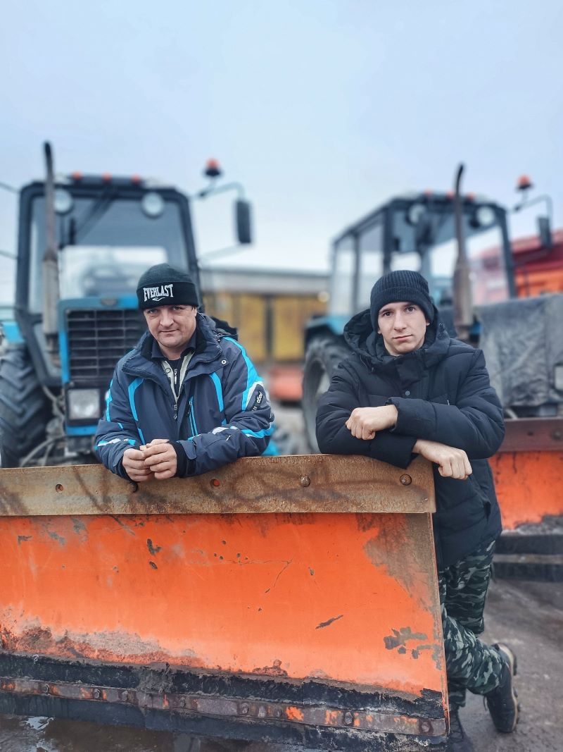 Люди труда: в Сызрани отец и сын выбрали нелегкую профессию