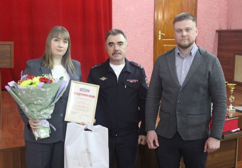 В Самарской области сотрудница банка спасла деньги доверчивой пенсионерки