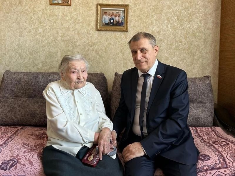 Евдокии Максименко исполнилось 100 лет: председатель Думы Сызрани рассказал о трогательной встрече с ветераном войны