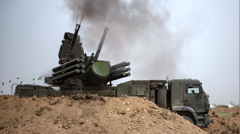 Пострадала женщина, закрывались аэропорты - что известно о вражеском налете на российский регион