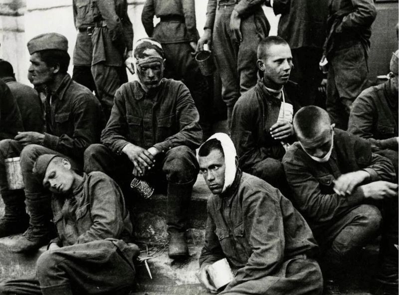 В ФСБ рассекретили факт массовой бойни британскими летчиками советских военнопленных