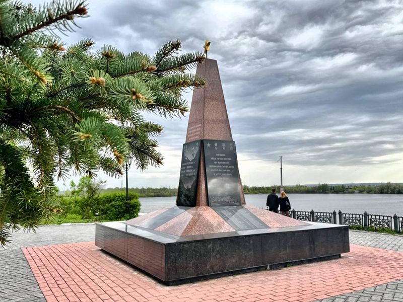 Десять лет назад жители Сызрани на свои деньги создали и установили стелу памяти