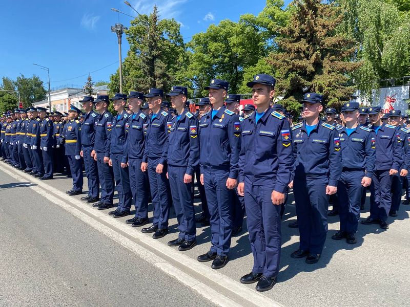 На площади Ленина в Сызрани дан старт празднику в честь юбилея СВВАУЛ