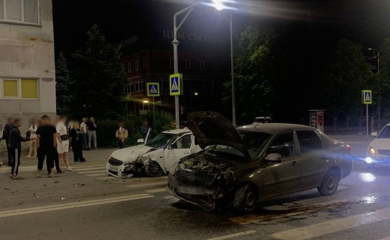 Во вторник в центре Сызрани произошло очередное серьезное ДТП