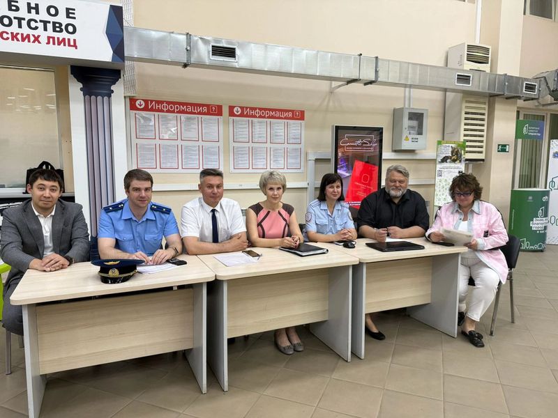 В Сызрани юристы бесплатно помогли разобраться и в семейных, и в коммунальных спорах