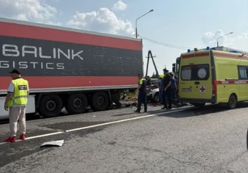 Очевидцы сообщают о смертельной аварии под Сызранью - один ребенок выжил