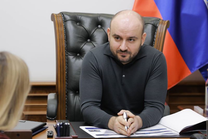 Вячеслав Федорищев предложил жителям региона сообщить о проблемных детских площадках