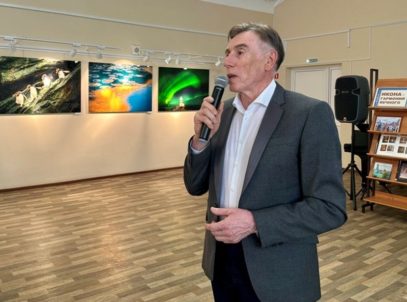 Торжественно и сердечно прошла презентация книги Александра Макарова об уникальных иконах Сызрани