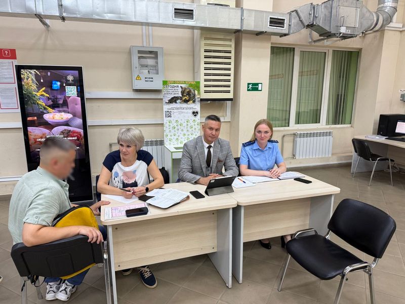 Жителей Сызрани бесплатно научили, как решить проблемы ЖКХ и разобраться с банком-хапугой