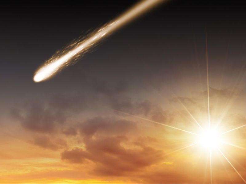 На глазах жителей Сызрани в небе произошел взрыв