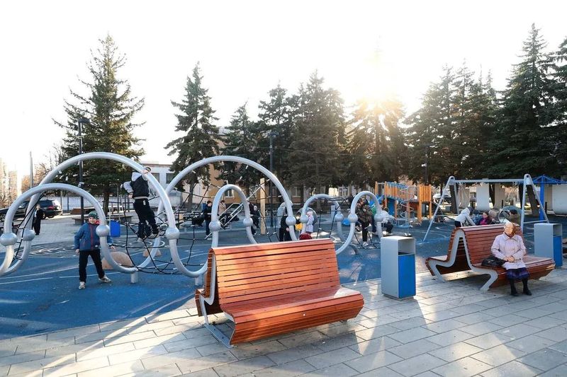 Силами Самарской области в городе Снежное за год восстановлены 88 объектов