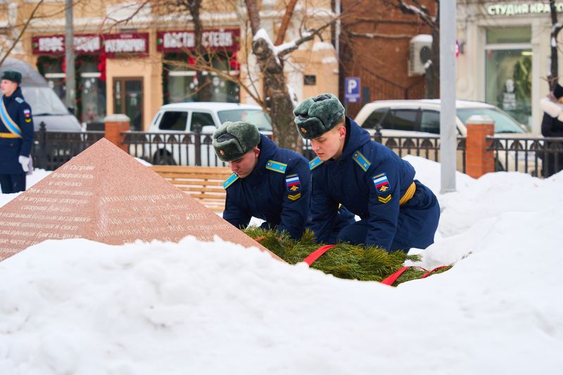 � ������� ������� ������ ������-������������������ � ��������� � ������� ����� ������